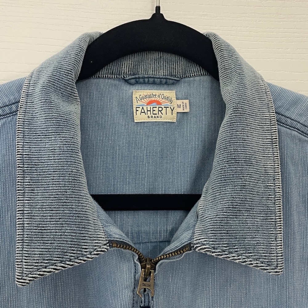 Faherty chambray denim jacket lightweight M blue - Picture 4 of 11